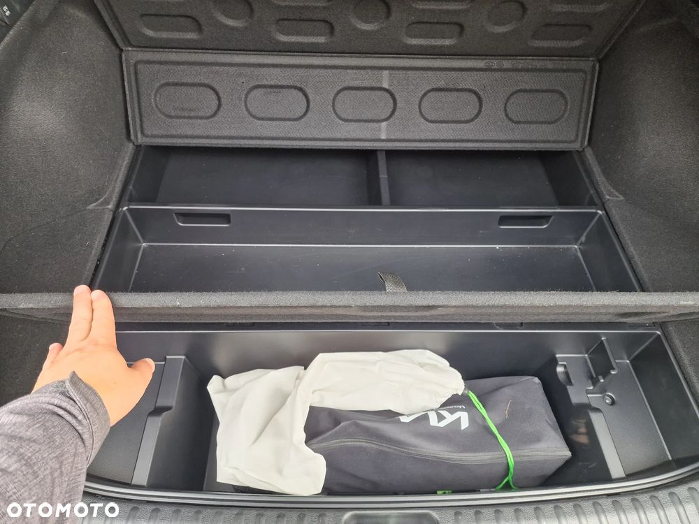 Kia Ceed SW 1.5 T-GDI DCT7 OPF GT Line - 22