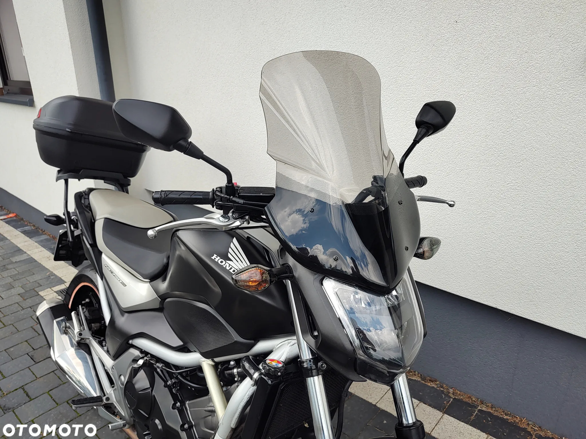 Honda NC - 16