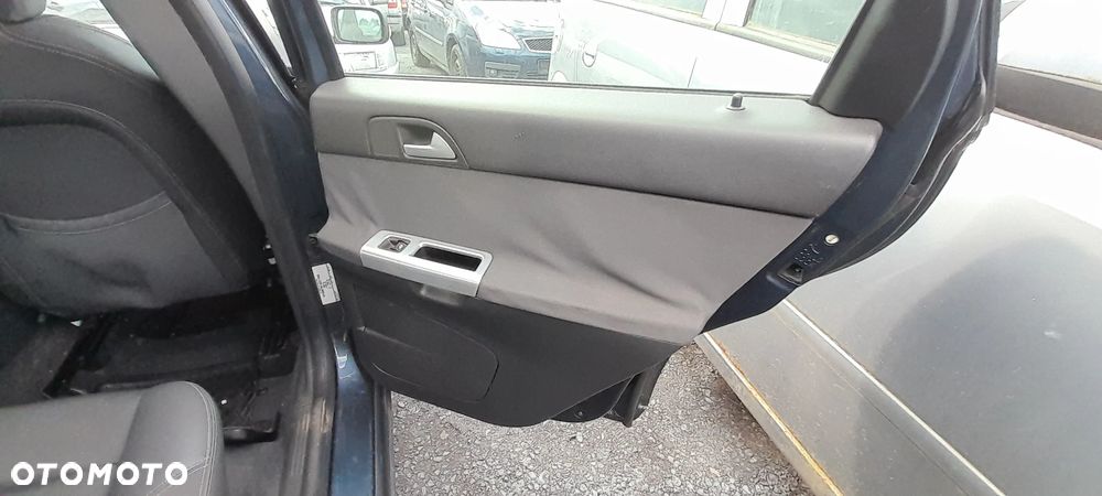 VOLVO V50 KOMBI DRZWI PRAWY TYŁ TYLNE PRAWE KOMPLETNE 466-46 nr. 83/9 - 3