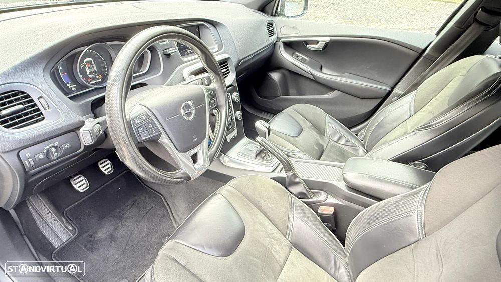 Volvo V40 2.0 D2 R-Design - 11