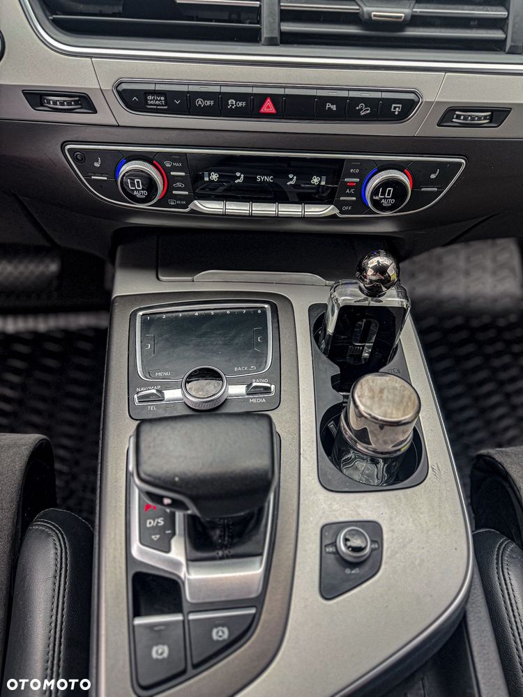 Audi Q7 - 18