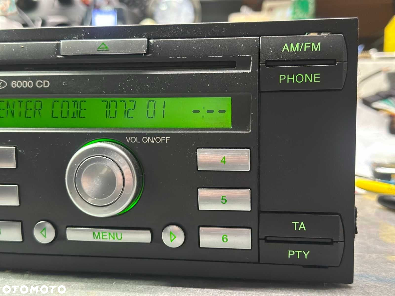 Radio Ford 6000 CD - 2