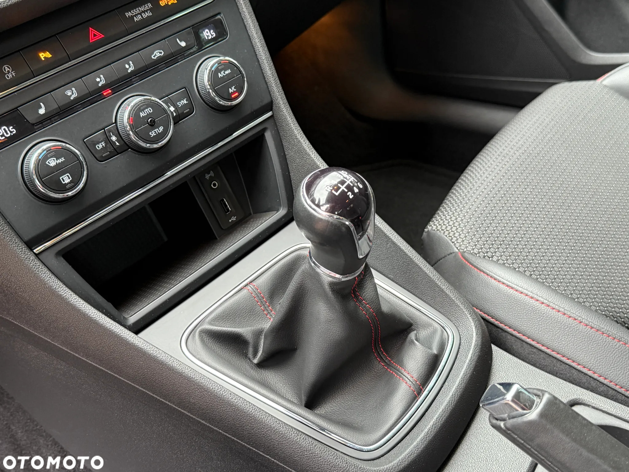 Seat Leon 2.0 TDI DPF Start&Stop FR - 22