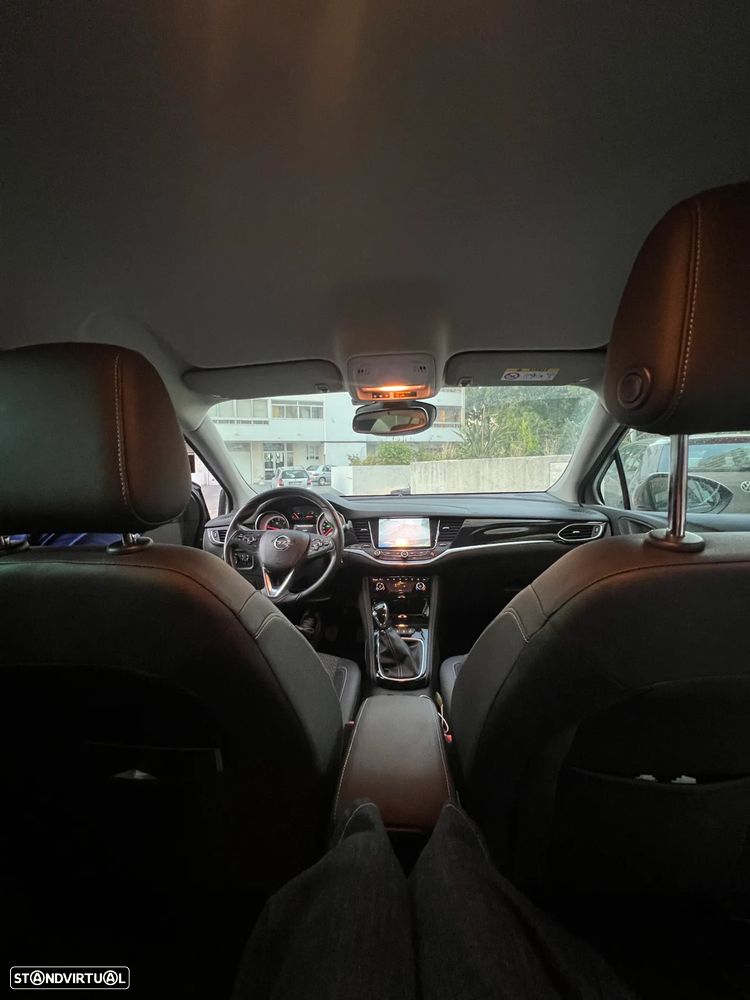 Opel Astra Sports Tourer - 3