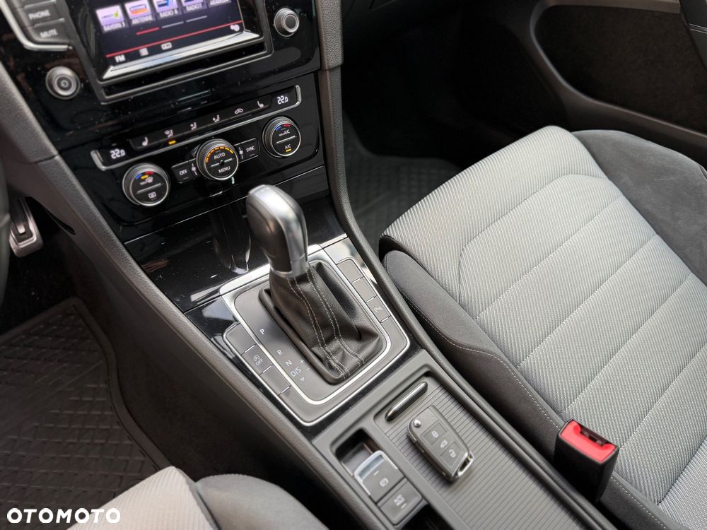 Volkswagen Golf 2.0 TDI (BlueMotion Technology) DSG Highline - 25