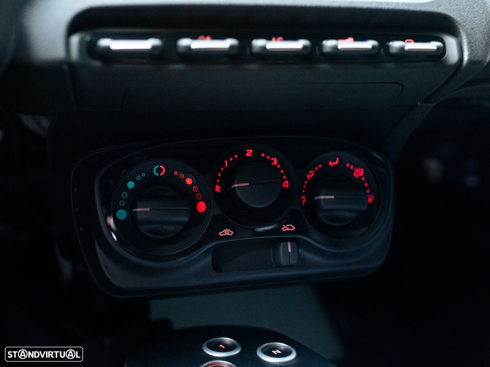 Alfa Romeo 4C 1750 TBi - 33