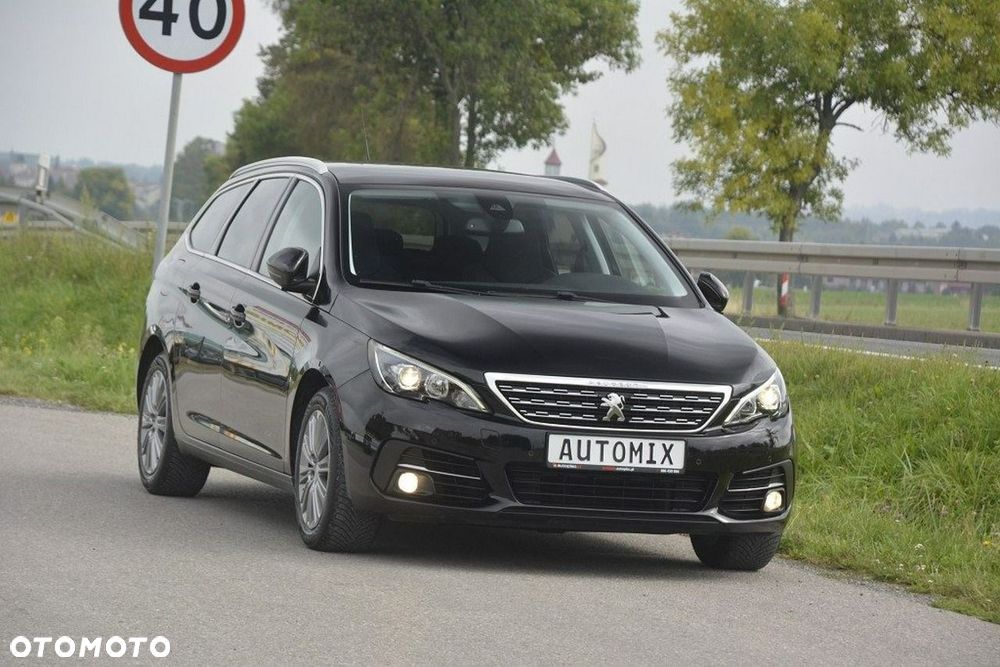 Peugeot 308 BlueHDi 130 Stop & Start Allure Business-Paket - 14