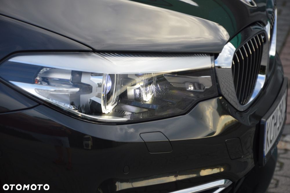 BMW Seria 5 520d xDrive Luxury Line - 31