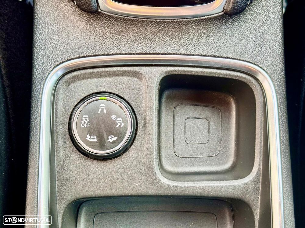 Opel Grandland X 1.2 T Business Edition - 28