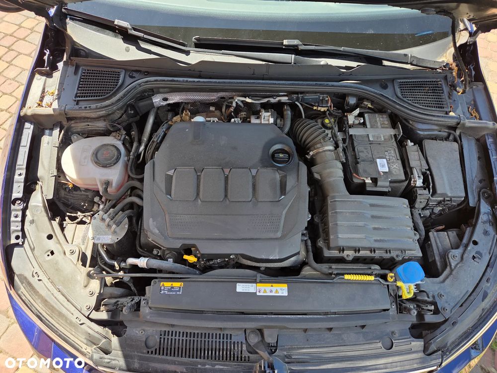 Volkswagen Golf 2.0 TDI SCR DSG Life - 8