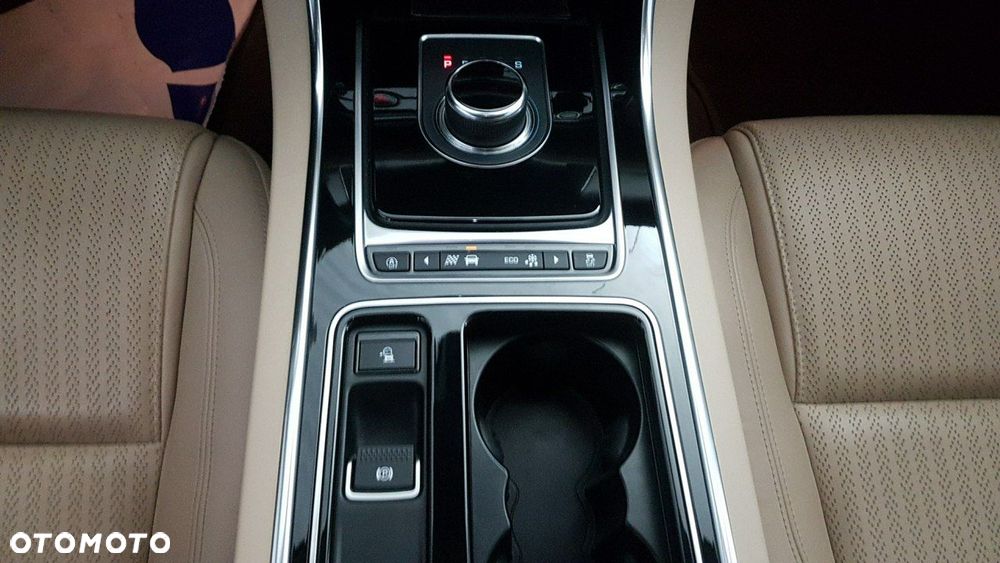 Jaguar XF - 31
