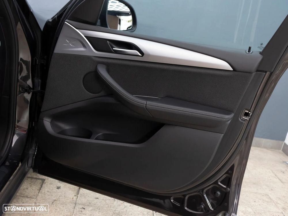 BMW X3 18 d sDrive Ed. L.Style Auto - 14