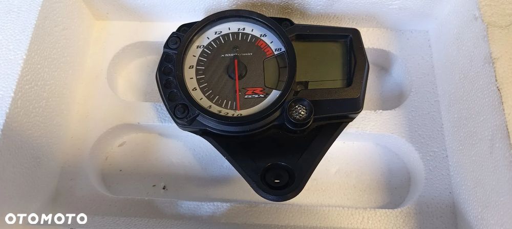 SUZUKI GSX-R 600 750 K8 K9 L0 LICZNIK ZEGARY - 1