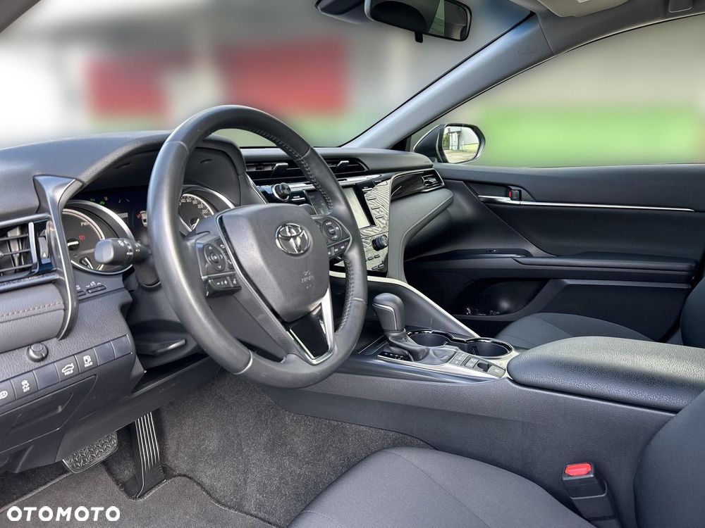 Toyota Camry 2.5 Hybrid Comfort CVT - 14