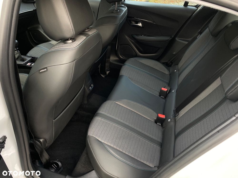 Peugeot 208 1.2 PureTech Allure S&S - 7