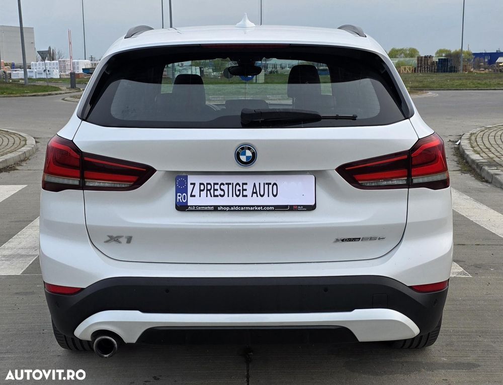 BMW X1 xDrive25e Sport Line - 5