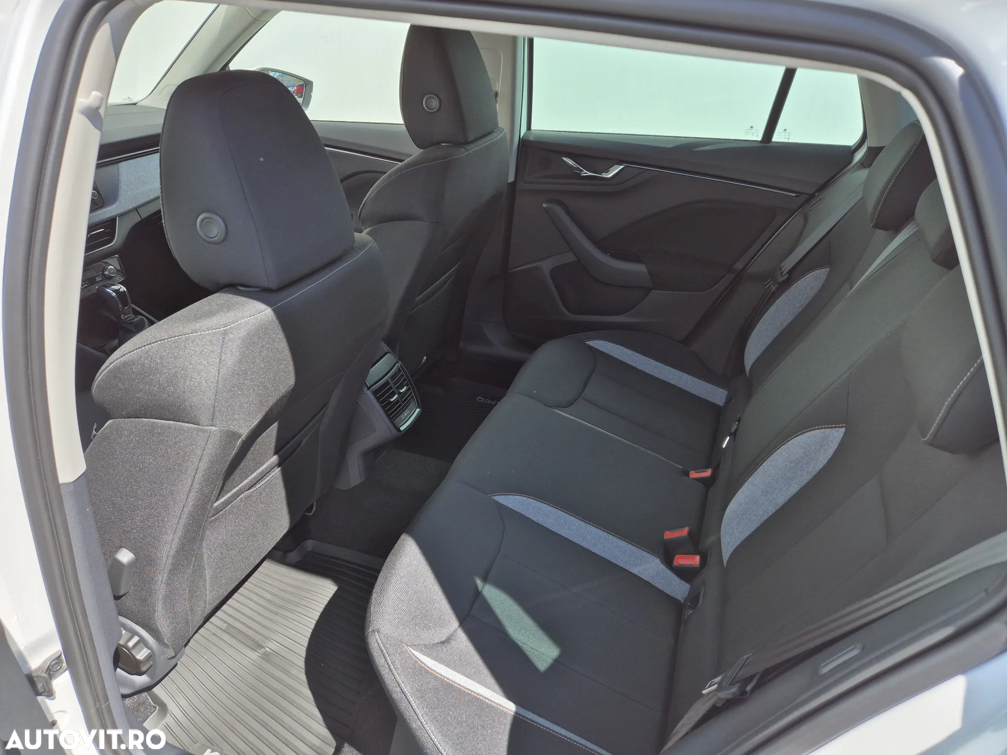 Skoda Kamiq 1.0 TSI DSG Selection - 11