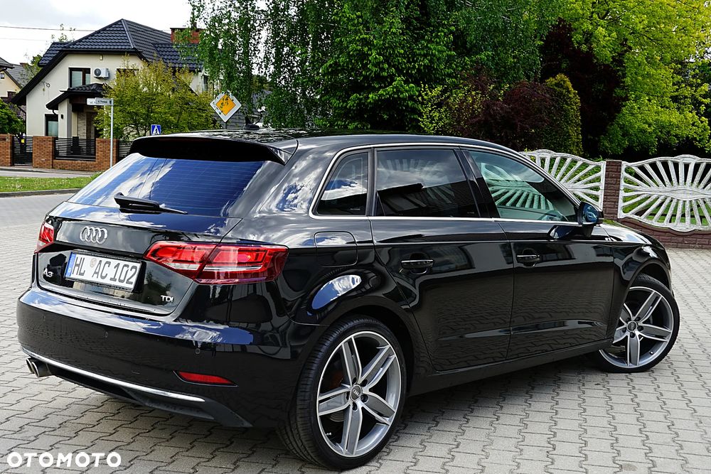 Audi A3 Sportback 2.0 TDI (clean diesel) S tronic S line Sportpaket - 16