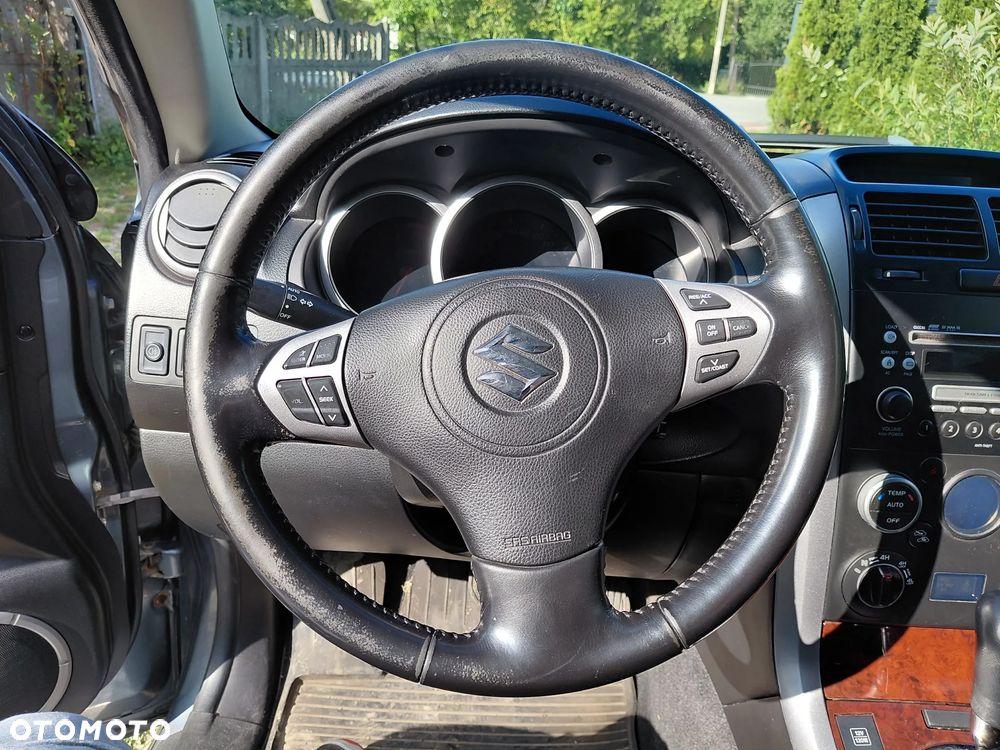 Suzuki Grand Vitara - 13