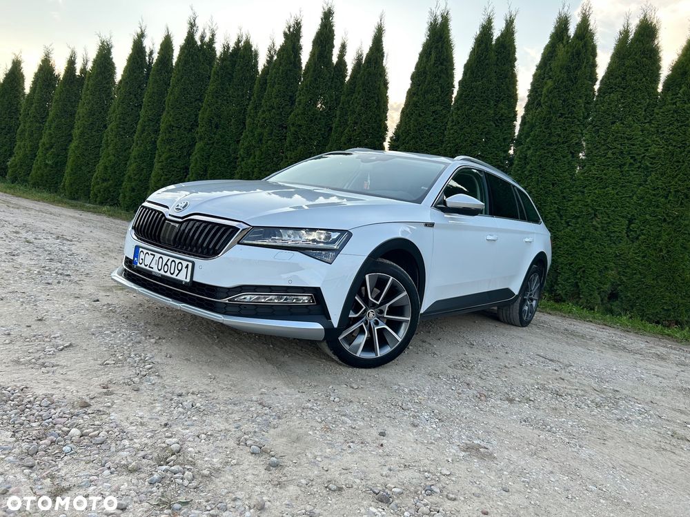 Skoda Superb 2.0 TDI SCR 4x4 Scout DSG - 1