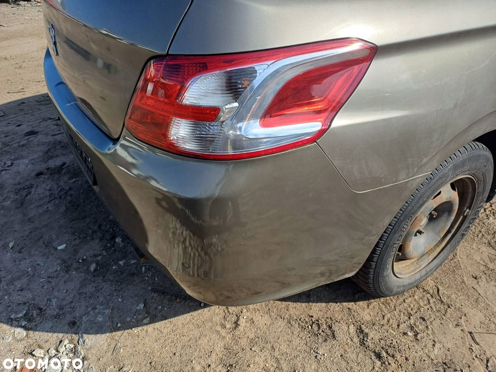 KOMPLETNY TYŁ PEUGEOT 301 I KEB KLAPA ZDERZAK LAMPY - 5