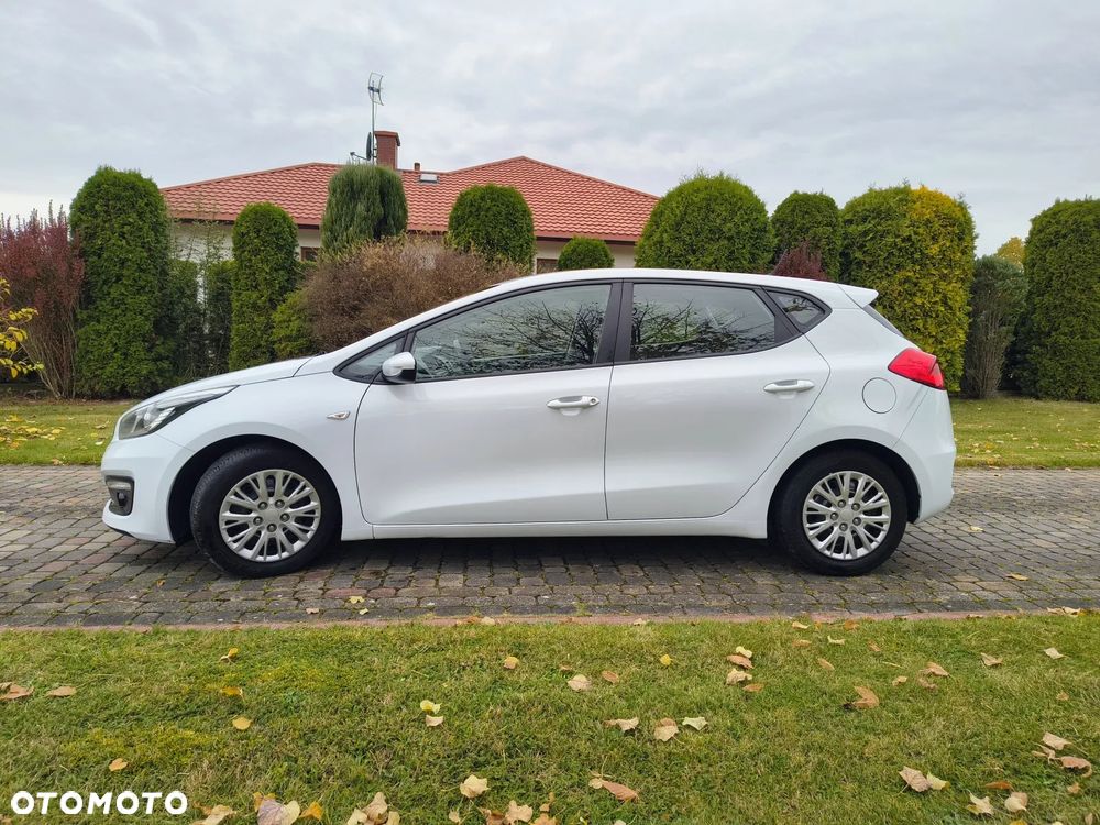 Kia Ceed 1.4 CRDi 90 Vision - 6