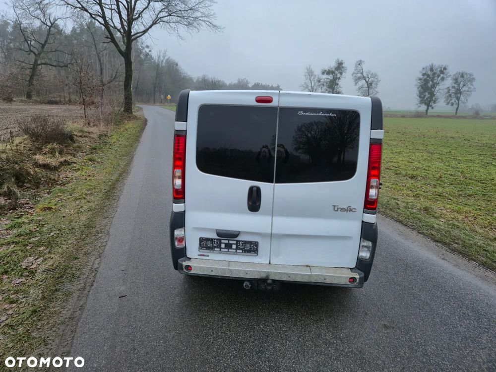 Renault Trafic - 26