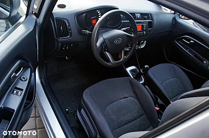Kia Rio 1.2 Attract - 17