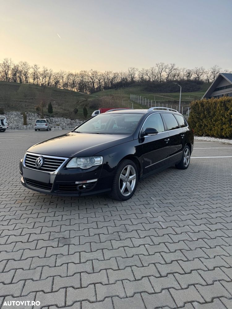 Volkswagen Passat - 1