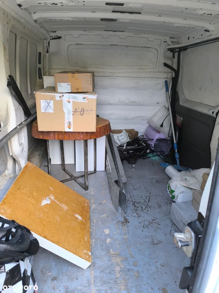 Renault Trafic - 18