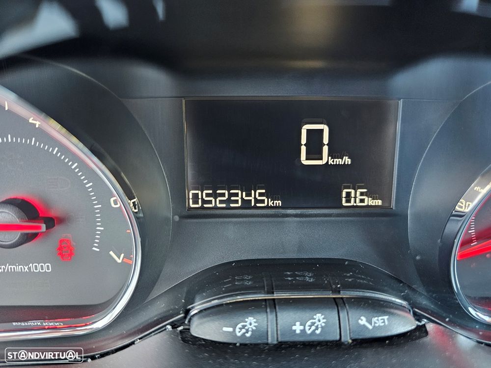 Peugeot 208 82 VTI Active - 10