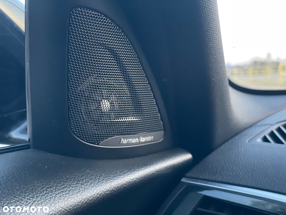 BMW Seria 1 118d M Sport Shadow - 12