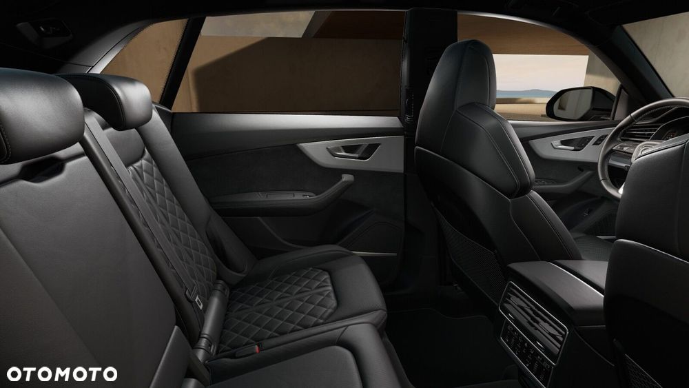 Audi Q8 - 8