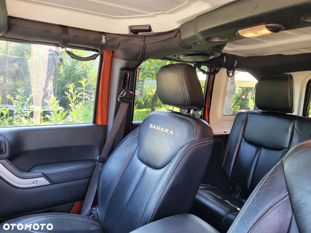 Jeep Wrangler 3.6 Unlim Sahara - 14