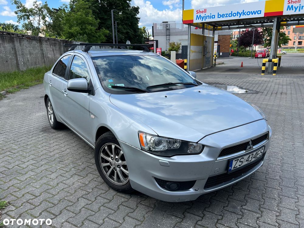 Mitsubishi Lancer 1.6 Inform - 2