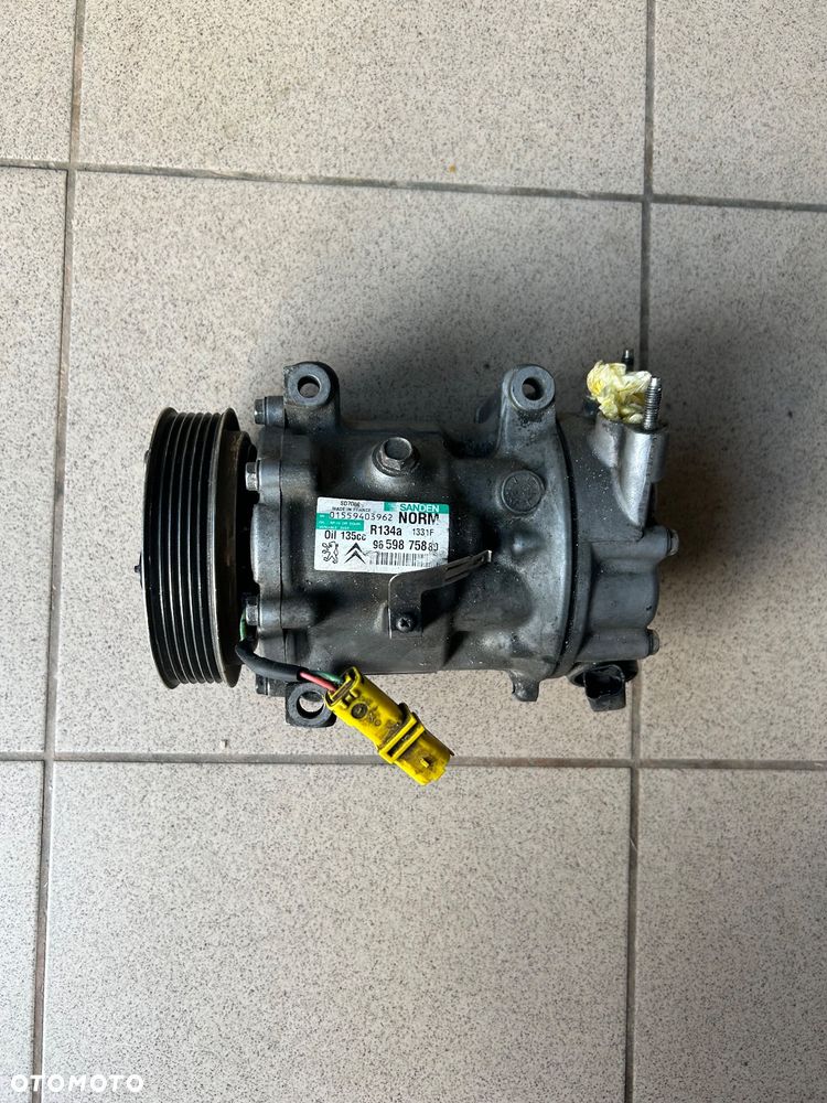 Citroen Berlingo III kompresor klimatyzacji 9659875880 sprężarka Peugeot Partner III 08-18 rok 1.6 - 2