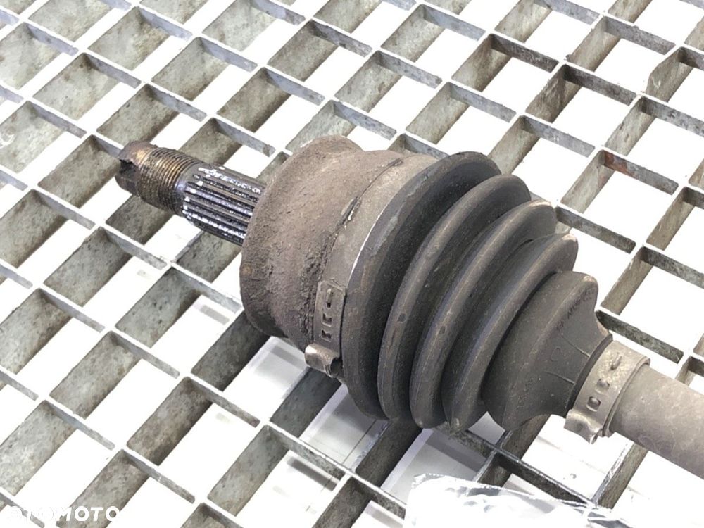 PÓŁOŚ PRAWY PRZÓD  FIAT PANDA (169_) 2003 - 2022 1.1 (169.AXA1A) 40 kW [54 KM] benzyna 2003 - - 3