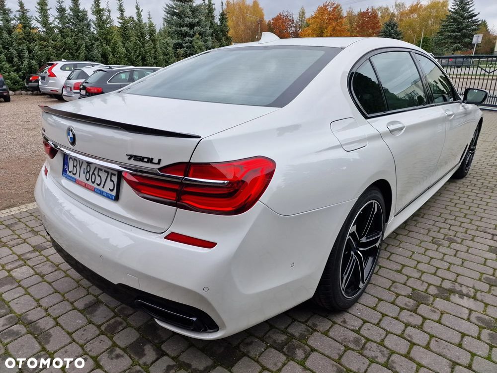 BMW Seria 7 750i xDrive - 8