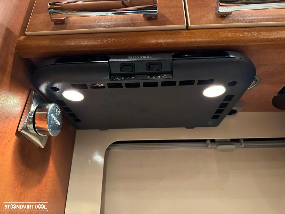 Carthago Chic C-Line 5.0 3.0JTD  (CAMA CENTRAL) - 22