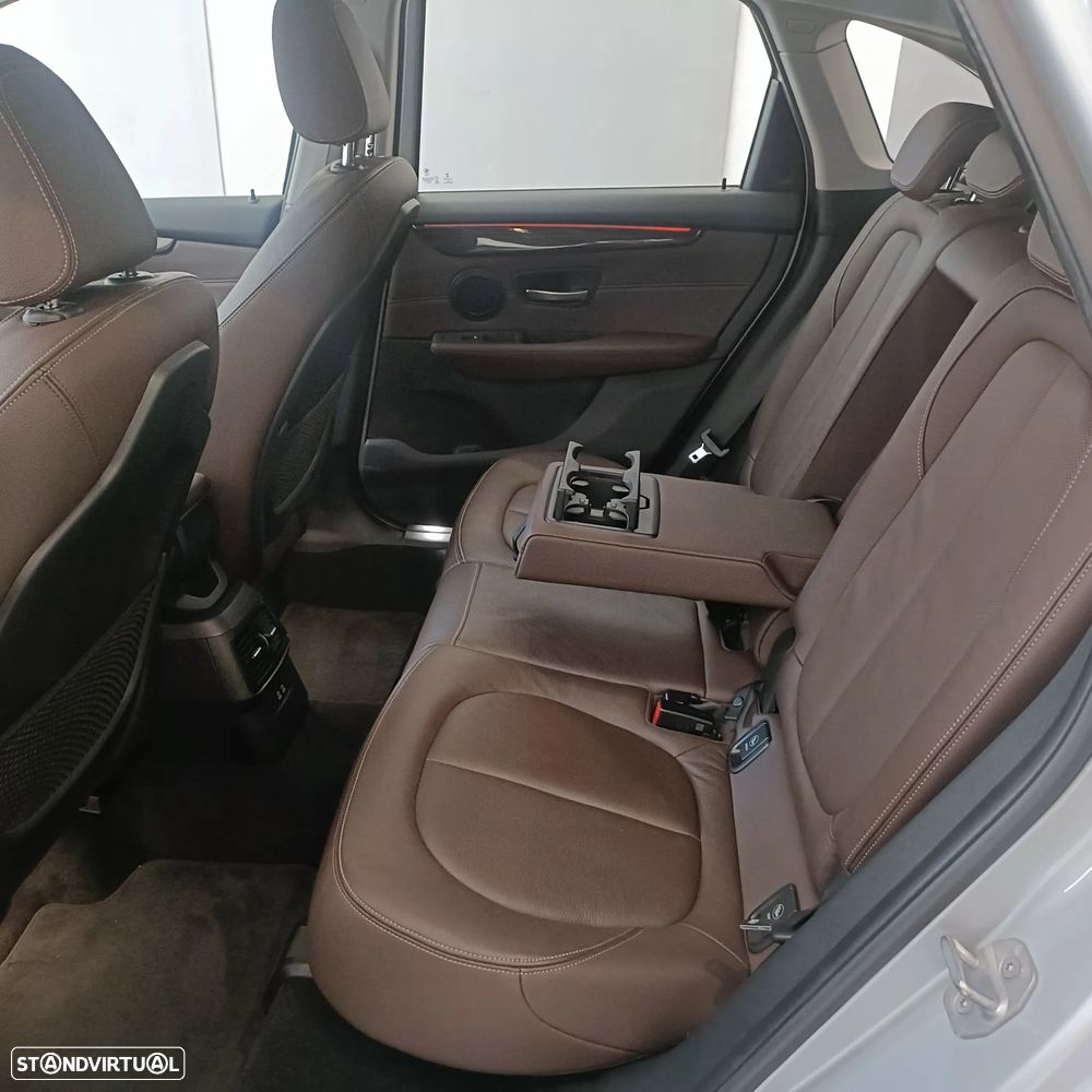 BMW 218 Active Tourer d Sport-Aut. Luxury Line - 14