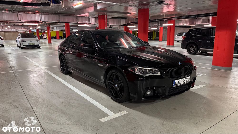 BMW Seria 5 550i xDrive - 2