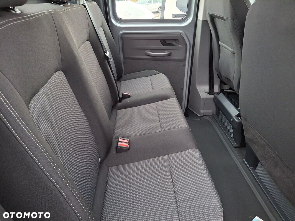 Volkswagen Transporter - 21