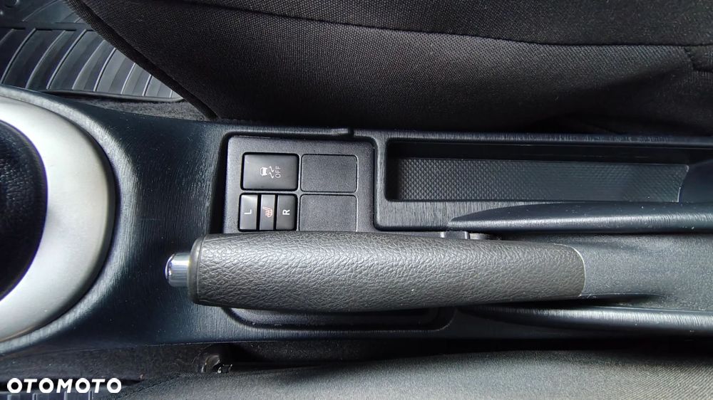 Toyota Yaris 1.33 Active - 25