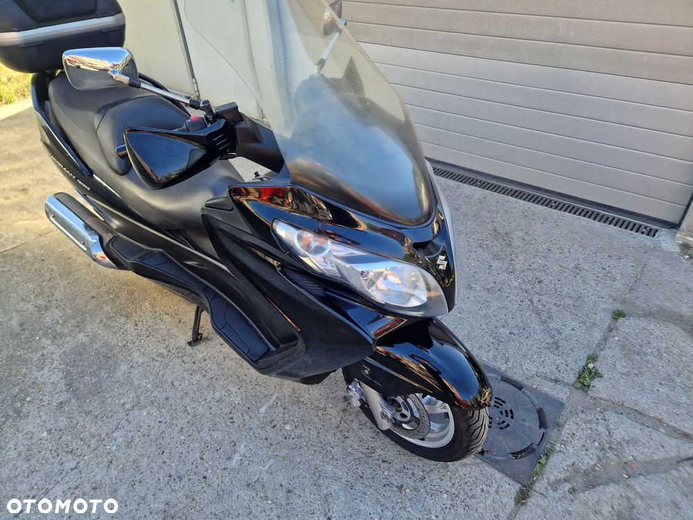 Suzuki Burgman - 3