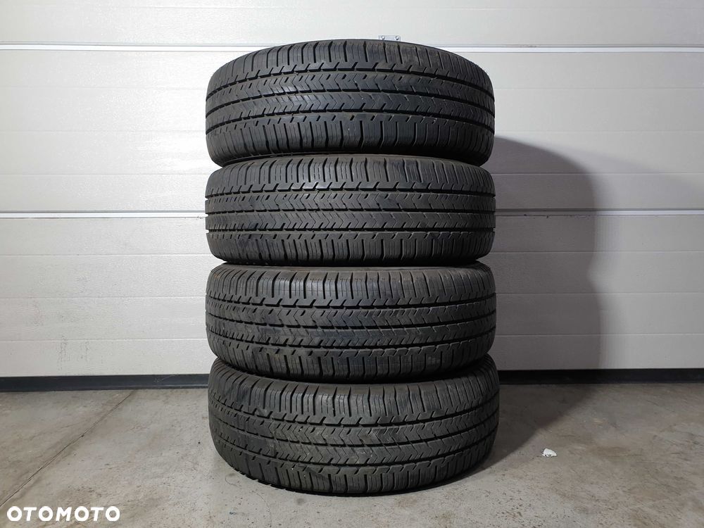 4szt. 215/65/16C 106/104T Michelin Agilis 51 7mm 2020r [ 11619 ]