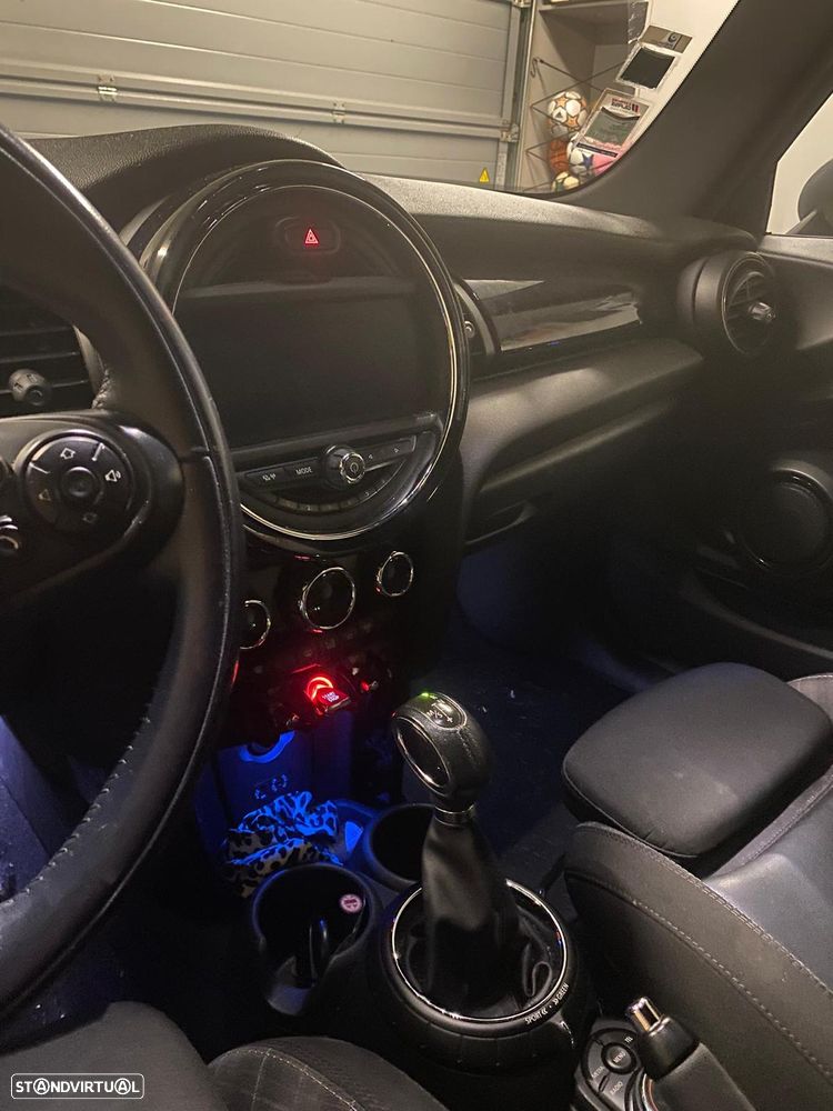 mini cabrio ver-john-cooper-works-auto - 9