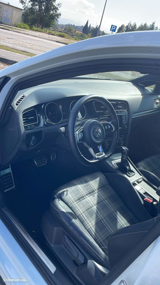 VW Golf GTD 2.0 TDI SCR DSG - 15