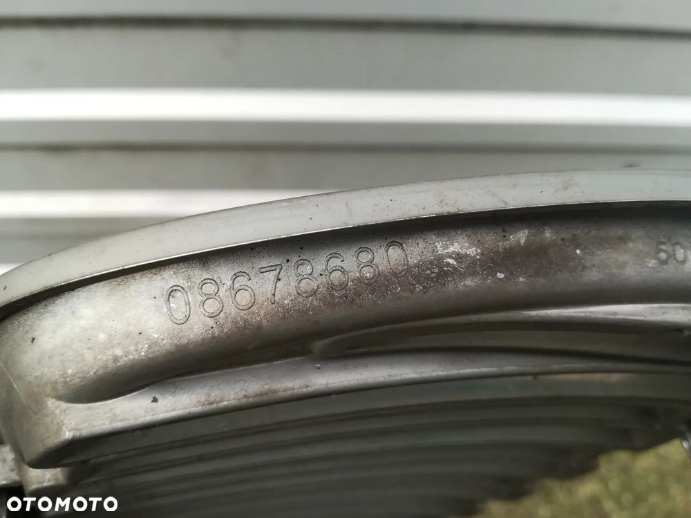 ATRAPA GRILLA VOLVO S40 II, V50 08678680 - 3