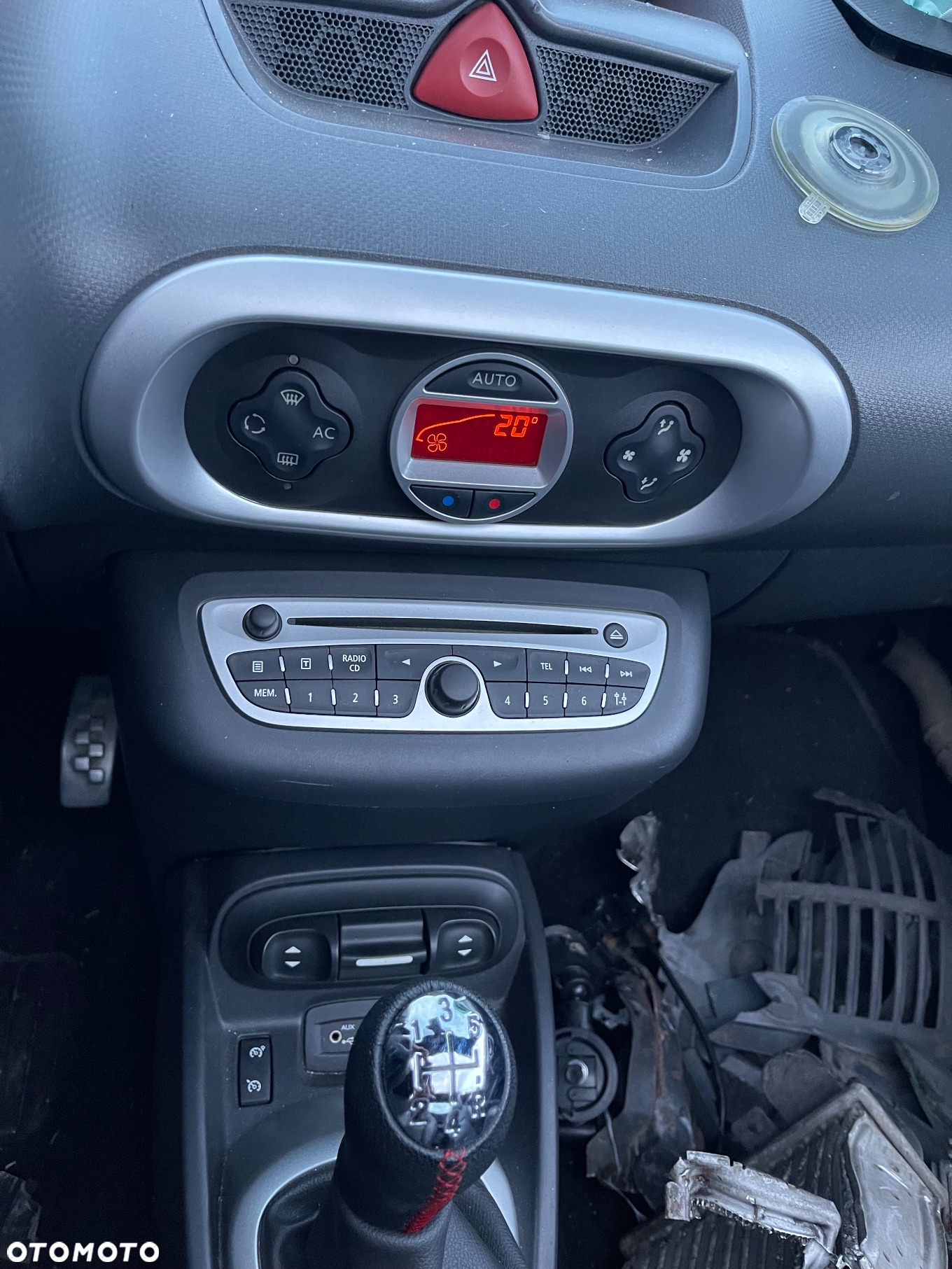 Renault Wind TCe 100 Night and Day - 10