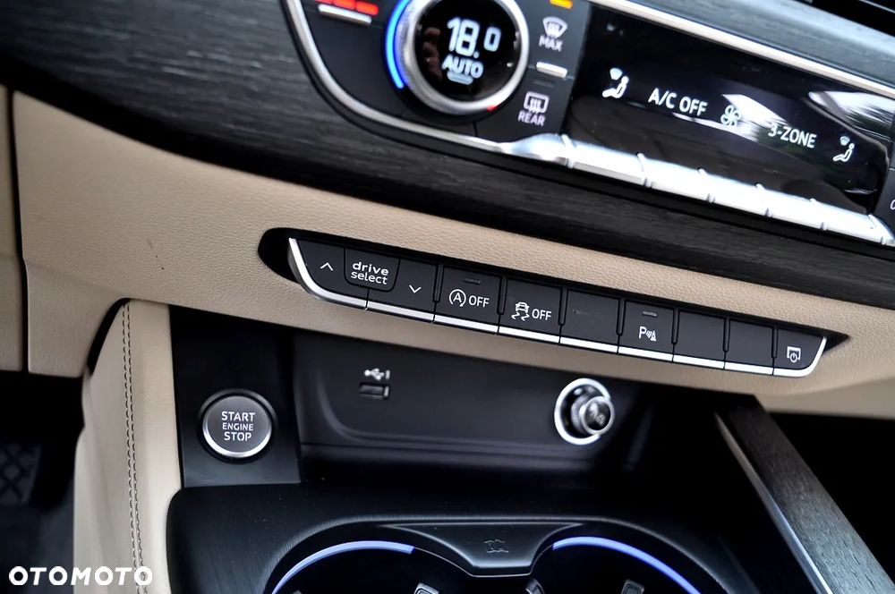 Audi A4 Avant 2.0 TDI DPF clean diesel multitronic S line Sportpaket - 31